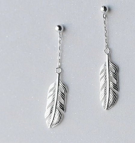 Chain Hollow Feather Earrings