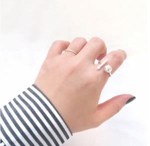 Geometric Ball Ring