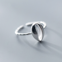 Load image into Gallery viewer, Shell Ring
