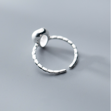 Load image into Gallery viewer, Shell Ring
