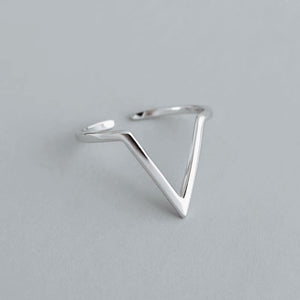 Geometric Pyramid Ring